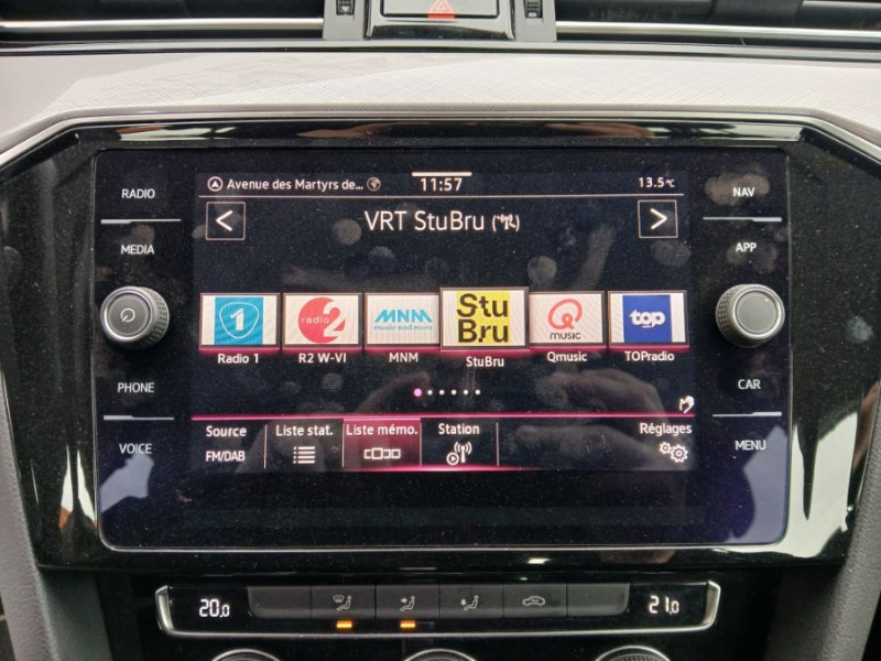 Photo 31 de l'offre de VOLKSWAGEN PASSAT SW VIII 1.6 TDI 120 DSG7 STYLE BUSINESS GPS Radars ACC Hayon EL. 1ère Main à 23450€ chez Mérignac auto