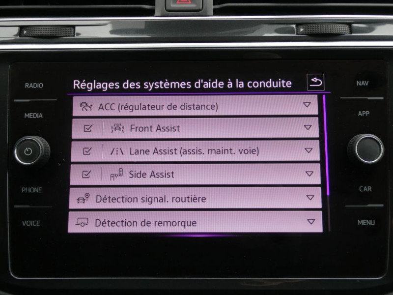Photo 34 de l'offre de VOLKSWAGEN TIGUAN II (2) 2.0 TDI 150 DSG 2WD ELEGANCE TOE GPS Camera ACC Hayon EL. JA18 1ère Main à 33950€ chez Mérignac auto