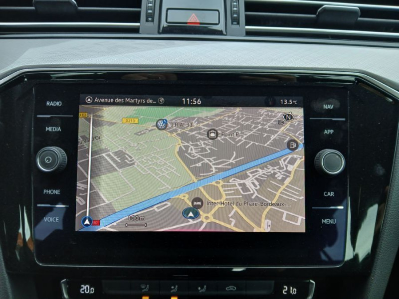 Photo 6 de l'offre de VOLKSWAGEN PASSAT SW VIII 1.6 TDI 120 DSG7 STYLE BUSINESS GPS Radars ACC Hayon EL. 1ère Main à 23450€ chez Mérignac auto