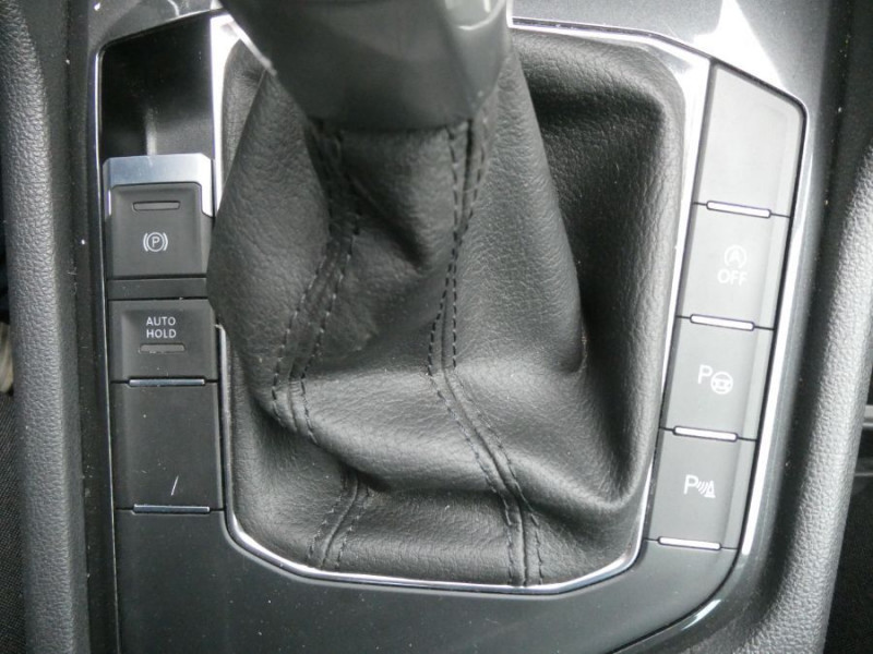 Photo 40 de l'offre de VOLKSWAGEN TIGUAN II (2) 2.0 TDI 150 DSG 2WD ELEGANCE TOE GPS Camera ACC Hayon EL. JA18 1ère Main à 33950€ chez Mérignac auto