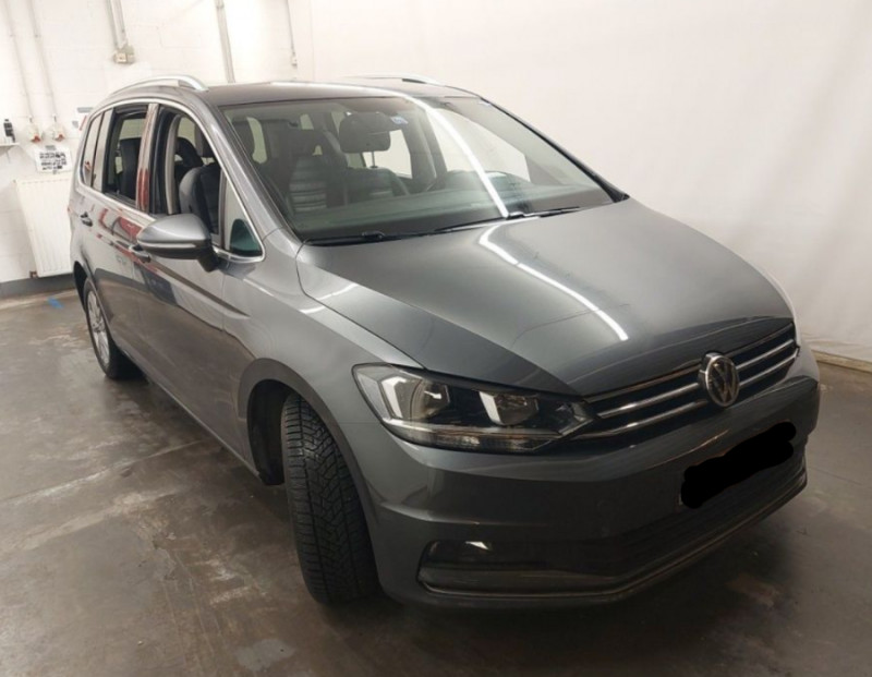Photo 2 de l'offre de VOLKSWAGEN TOURAN III 1.5 TSI 150 DSG7 CARAT HIGHLINE CUIR SE GPS ACC SC 5PL 1ère Main à 26950€ chez Mérignac auto