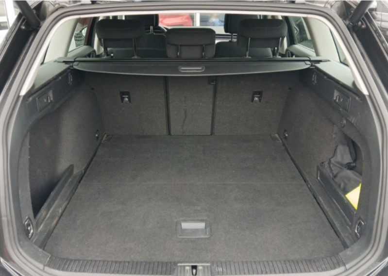 Photo 12 de l'offre de VOLKSWAGEN PASSAT SW VIII 1.6 TDI 120 DSG7 STYLE BUSINESS GPS Radars ACC Hayon EL. 1ère Main à 23450€ chez Mérignac auto