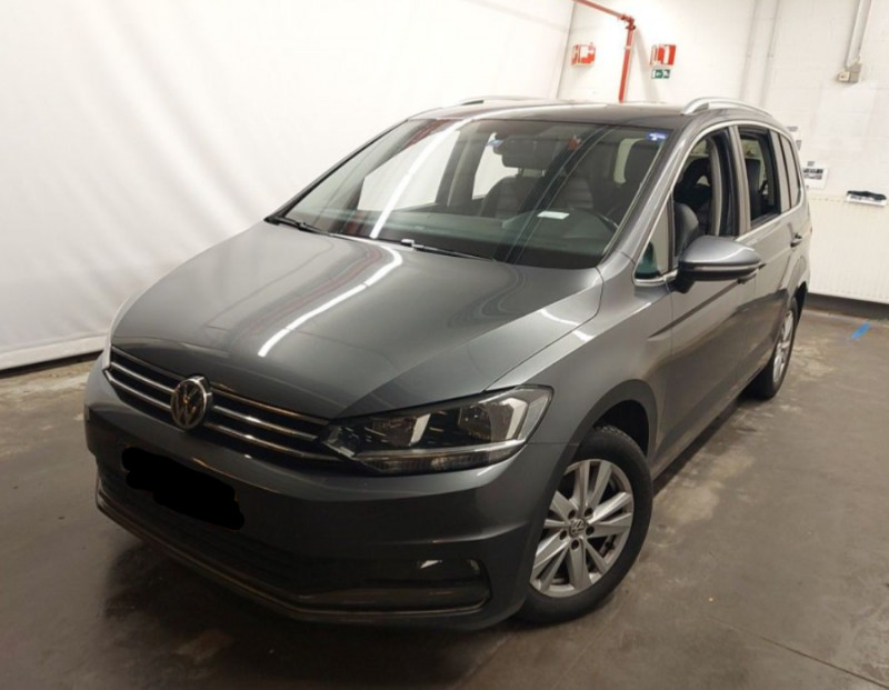 Photo 1 de l'offre de VOLKSWAGEN TOURAN III 1.5 TSI 150 DSG7 CARAT HIGHLINE CUIR SE GPS ACC SC 5PL 1ère Main à 26950€ chez Mérignac auto