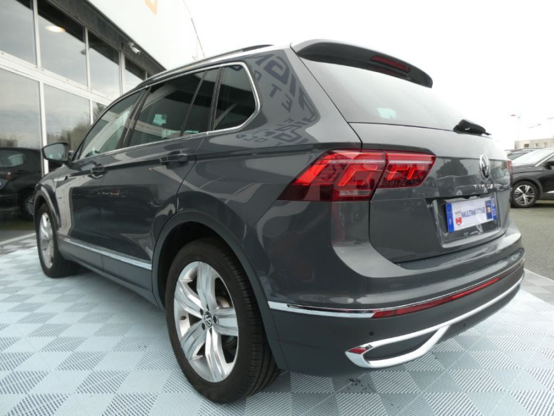 Photo 15 de l'offre de VOLKSWAGEN TIGUAN II (2) 2.0 TDI 150 DSG 2WD ELEGANCE TOE GPS Camera ACC Hayon EL. JA18 1ère Main à 33950€ chez Mérignac auto