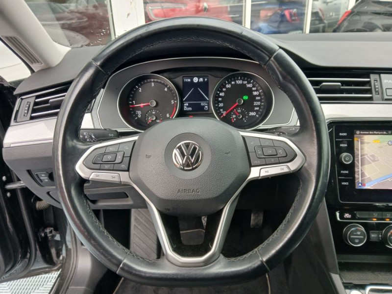 Photo 4 de l'offre de VOLKSWAGEN PASSAT SW VIII 1.6 TDI 120 DSG7 STYLE BUSINESS GPS Radars ACC Hayon EL. 1ère Main à 23450€ chez Mérignac auto