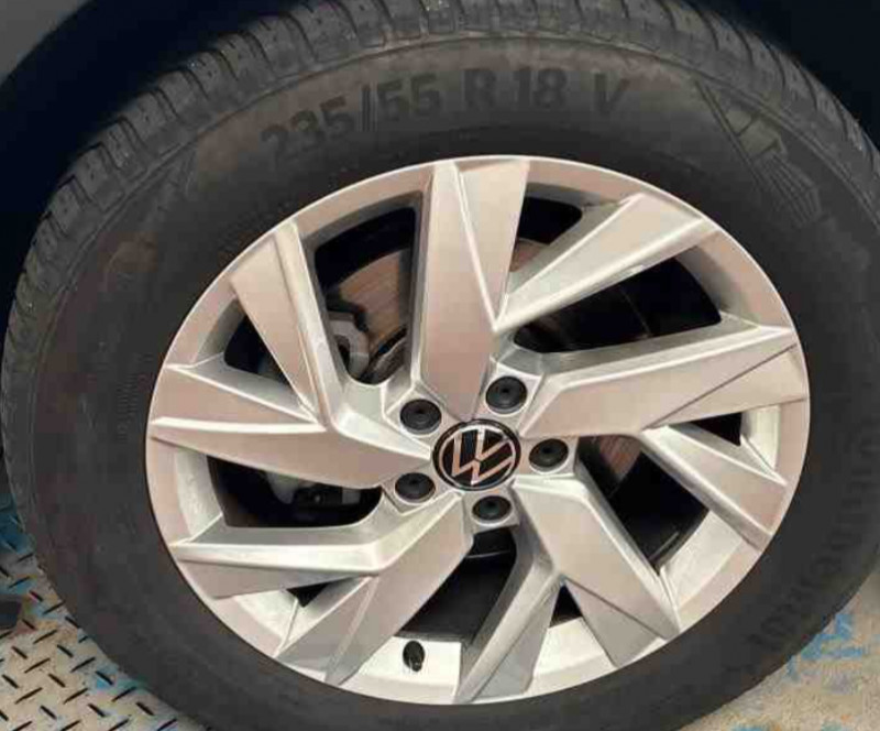 Photo 5 de l'offre de VOLKSWAGEN TIGUAN II (2) 2.0 TDI 150 DSG 2WD ELEGANCE TOE GPS Camera ACC Hayon EL. JA18 1ère Main à 33950€ chez Mérignac auto