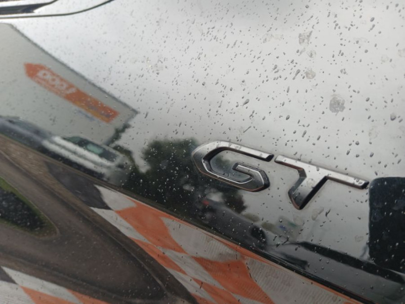 Photo 25 de l'offre de PEUGEOT 3008 II (2) 1.5 BlueHDi 130 EAT8 GT Black Pack JA19 Hayon EL. à 29950€ chez Mérignac auto