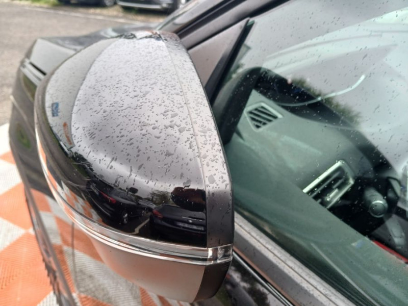 Photo 20 de l'offre de PEUGEOT 3008 II (2) 1.5 BlueHDi 130 EAT8 GT Black Pack JA19 Hayon EL. à 29950€ chez Mérignac auto