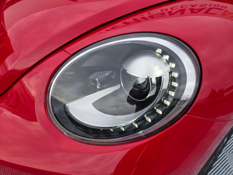 Photo 11 de l'offre de VOLKSWAGEN COCCINELLE CABRIOLET 1.2 TSI 105 BVM6 SOUND GPS Xénon SC JA17 Carnet à 20900€ chez Mérignac auto