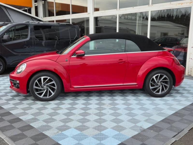 Photo 5 de l'offre de VOLKSWAGEN COCCINELLE CABRIOLET 1.2 TSI 105 BVM6 SOUND GPS Xénon SC JA17 Carnet à 20900€ chez Mérignac auto