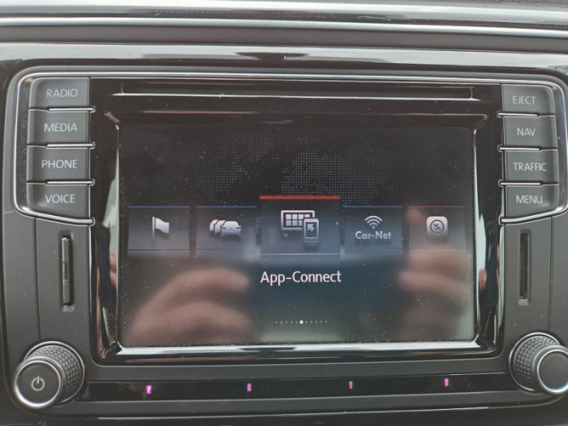 Photo 36 de l'offre de VOLKSWAGEN COCCINELLE CABRIOLET 1.2 TSI 105 BVM6 SOUND GPS Xénon SC JA17 Carnet à 20900€ chez Mérignac auto