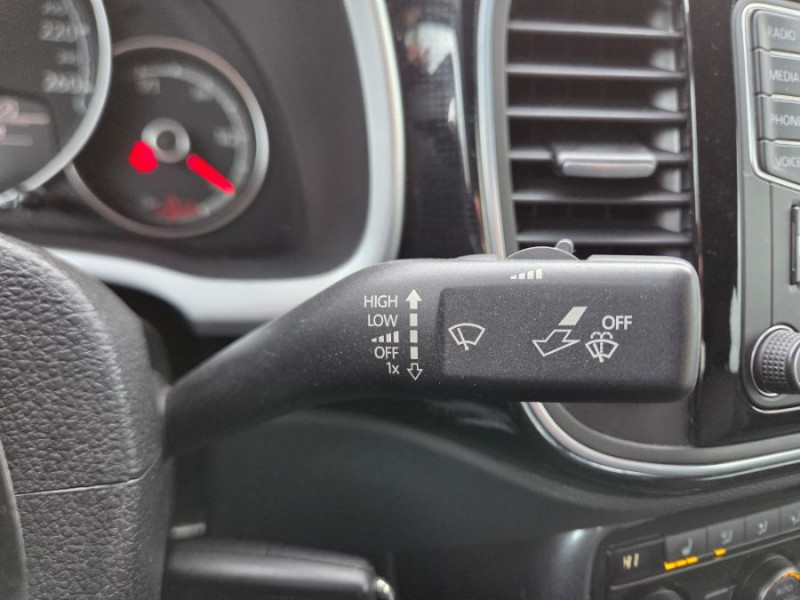 Photo 28 de l'offre de VOLKSWAGEN COCCINELLE CABRIOLET 1.2 TSI 105 BVM6 SOUND GPS Xénon SC JA17 Carnet à 20900€ chez Mérignac auto