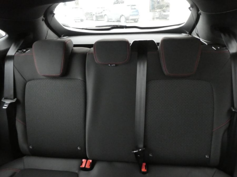 Photo 13 de l'offre de FORD PUMA 1.0 EcoBoost 155 DCT7 HYBRID MHEV ST LINE 3550€ d'Options -30% sous Neuf à 23950€ chez Mérignac auto