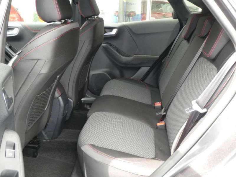 Photo 14 de l'offre de FORD PUMA 1.0 EcoBoost 155 DCT7 HYBRID MHEV ST LINE 3700€ d'Options -32% sous Neuf à 23450€ chez Mérignac auto