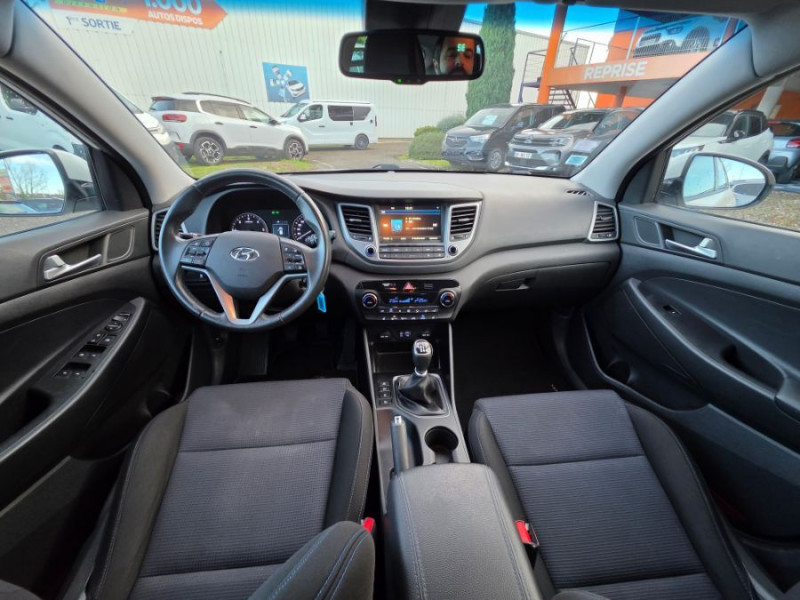 Photo 4 de l'offre de HYUNDAI TUCSON III 1.7 CRDI 115 BVM6 NAVI PACK Camera SC à 13450€ chez Mérignac auto