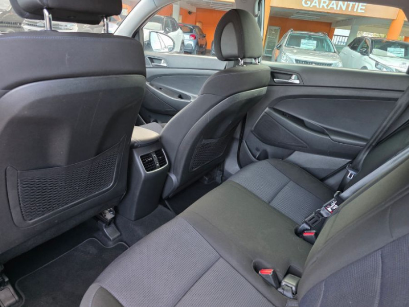 Photo 19 de l'offre de HYUNDAI TUCSON III 1.7 CRDI 115 BVM6 NAVI PACK Camera SC à 13450€ chez Mérignac auto
