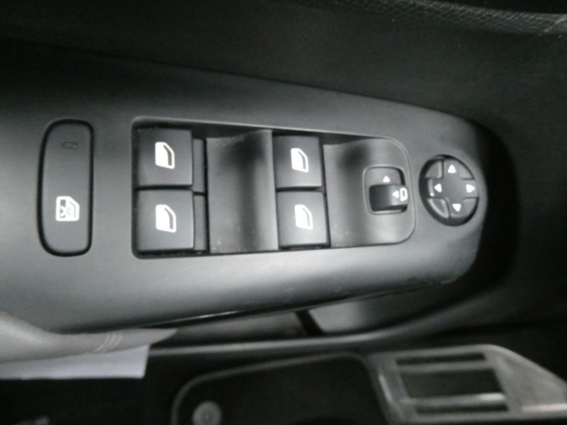 Photo 20 de l'offre de CITROEN C5 AIRCROSS 1.5 BlueHDi 130 EAT8 SHINE PACK SE JA19 Hayon EL. Attel. 1ère Main à 21890€ chez Mérignac auto