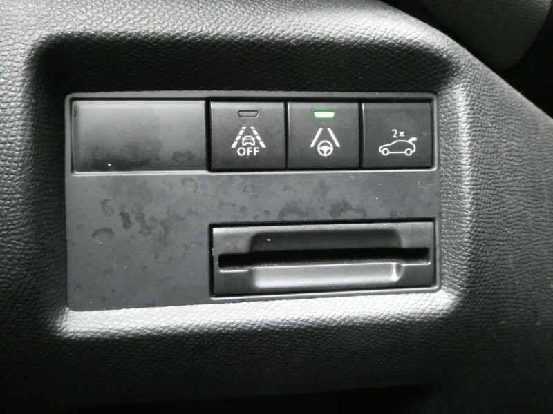 Photo 21 de l'offre de CITROEN C5 AIRCROSS 1.5 BlueHDi 130 EAT8 SHINE PACK SE JA19 Hayon EL. Attel. 1ère Main à 21890€ chez Mérignac auto