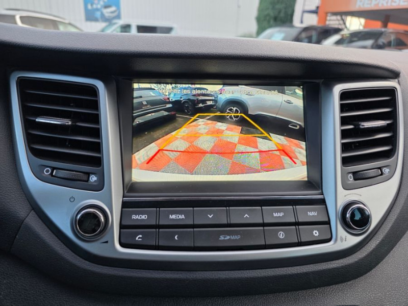 Photo 6 de l'offre de HYUNDAI TUCSON III 1.7 CRDI 115 BVM6 NAVI PACK Camera SC à 13450€ chez Mérignac auto