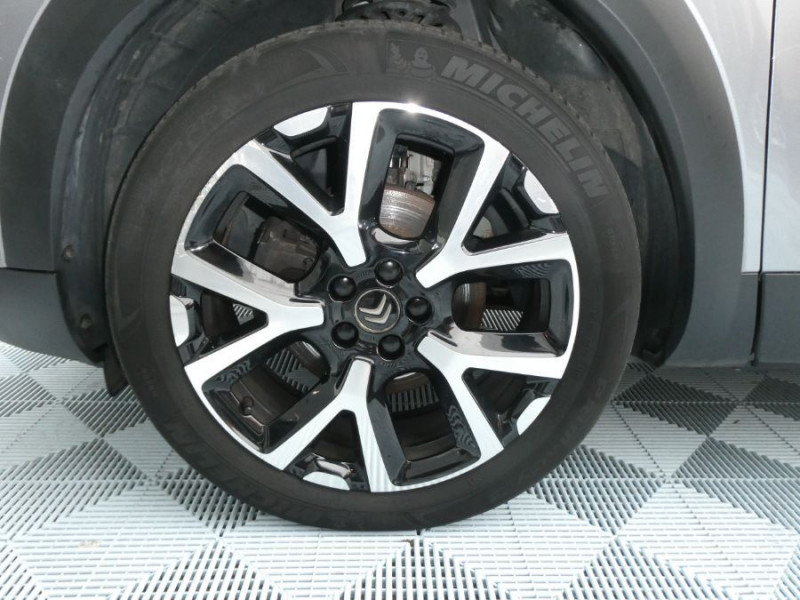 Photo 19 de l'offre de CITROEN C5 AIRCROSS 1.5 BlueHDi 130 EAT8 SHINE PACK SE JA19 Hayon EL. Attel. 1ère Main à 21890€ chez Mérignac auto