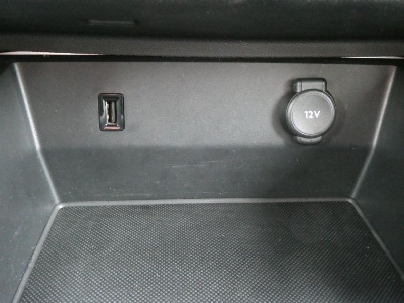 Photo 24 de l'offre de CITROEN C5 AIRCROSS 1.5 BlueHDi 130 EAT8 SHINE PACK SE JA19 Hayon EL. Attel. 1ère Main à 21890€ chez Mérignac auto