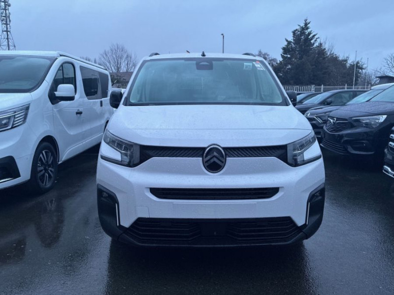Photo 9 de l'offre de CITROEN BERLINGO 1.5 BlueHDi 130 EAT8 N1 MAX Camera 3 Sièges Arr. à 27450€ chez Mérignac auto