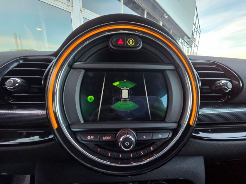 Photo 6 de l'offre de MINI CLUBMAN III ONE 102 BVA GPS Radars CarPlay JA17 LED SC à 17950€ chez Mérignac auto