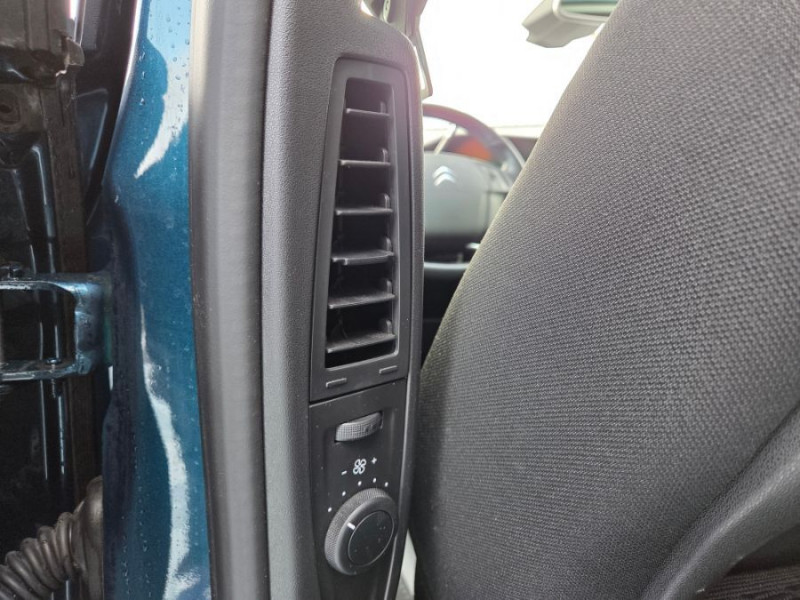 Photo 24 de l'offre de CITROEN GRAND C4 SPACETOURER 1.5 BlueHDi 130 EAT8 SHINE Toit Pano Attel. 7PL à 24500€ chez Mérignac auto