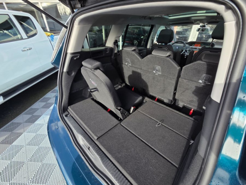Photo 14 de l'offre de CITROEN GRAND C4 SPACETOURER 1.5 BlueHDi 130 EAT8 SHINE Toit Pano Attel. 7PL à 24500€ chez Mérignac auto