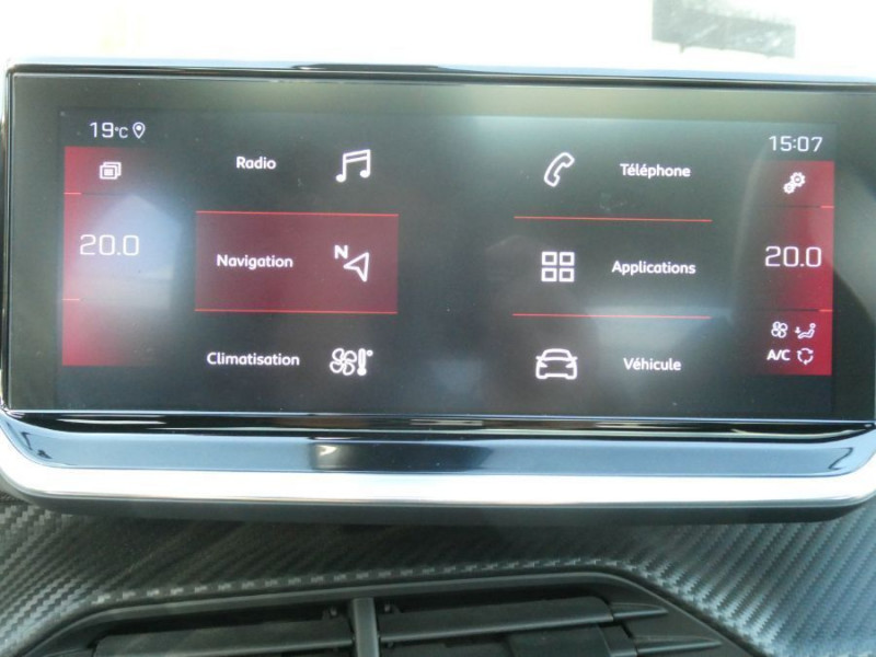 Photo 35 de l'offre de PEUGEOT 208 II 1.2 PureTech 100 BVM6 GT LINE TOIT Pano ADML à 12950€ chez Mérignac auto