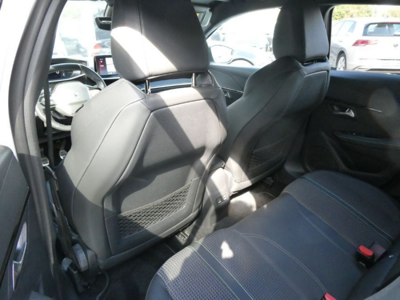 Photo 20 de l'offre de PEUGEOT 208 II 1.2 PureTech 100 BVM6 GT LINE TOIT Pano ADML à 12950€ chez Mérignac auto