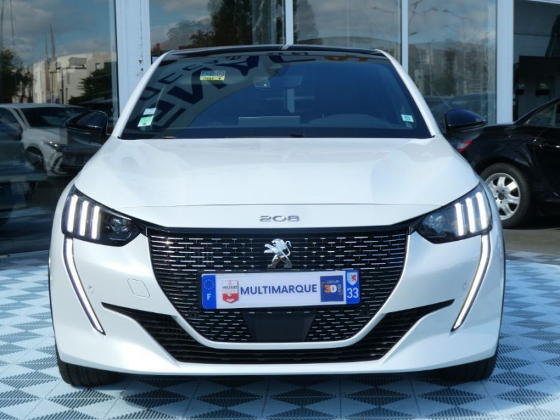Photo 10 de l'offre de PEUGEOT 208 II 1.2 PureTech 100 BVM6 GT LINE TOIT Pano ADML à 12950€ chez Mérignac auto