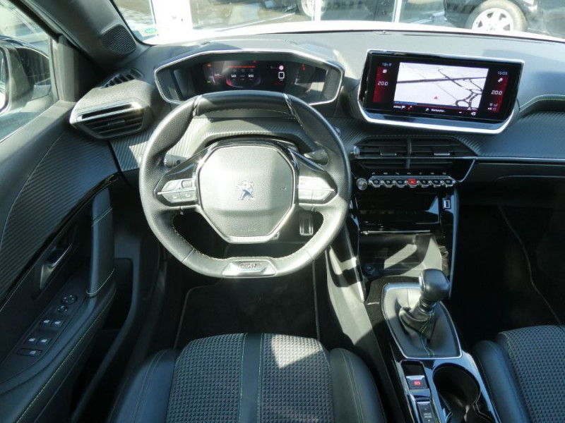 Photo 5 de l'offre de PEUGEOT 208 II 1.2 PureTech 100 BVM6 GT LINE TOIT Pano ADML à 12950€ chez Mérignac auto