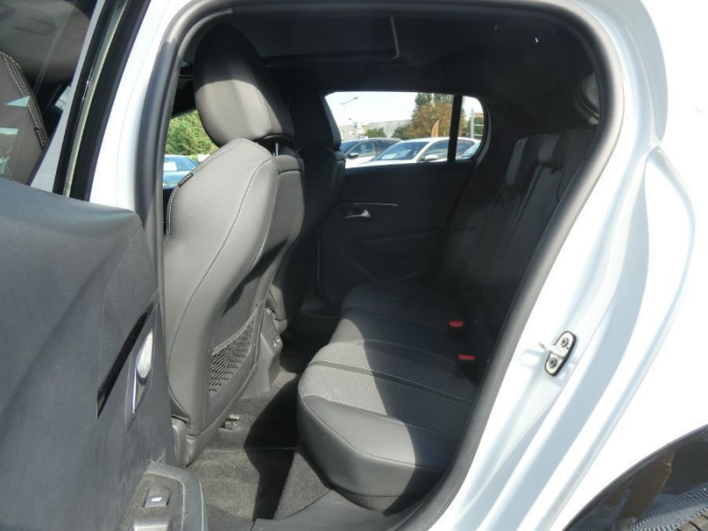 Photo 23 de l'offre de PEUGEOT 208 II 1.2 PureTech 100 BVM6 GT LINE TOIT Pano ADML à 12950€ chez Mérignac auto