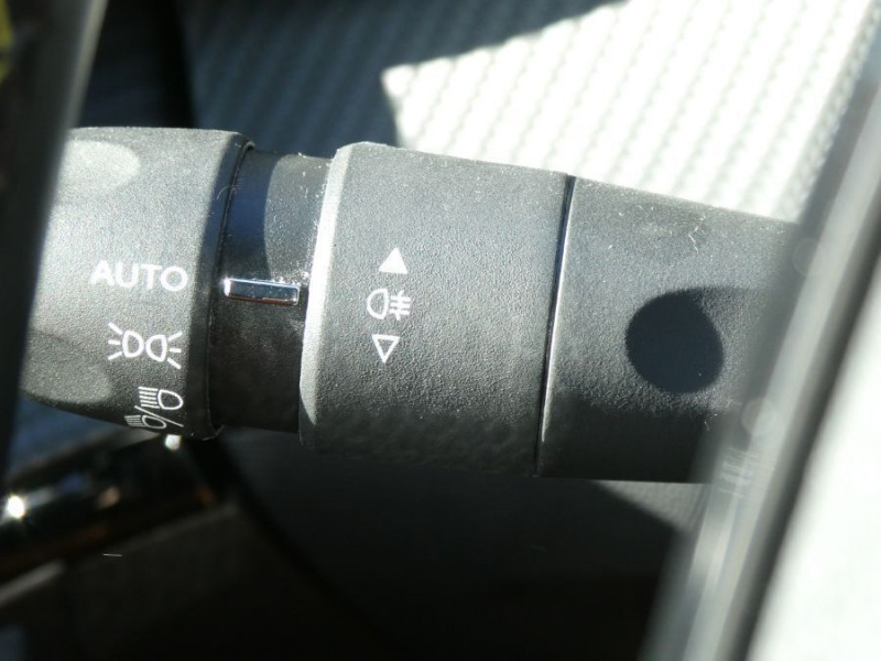 Photo 31 de l'offre de PEUGEOT 208 II 1.2 PureTech 100 BVM6 GT LINE TOIT Pano ADML à 12950€ chez Mérignac auto