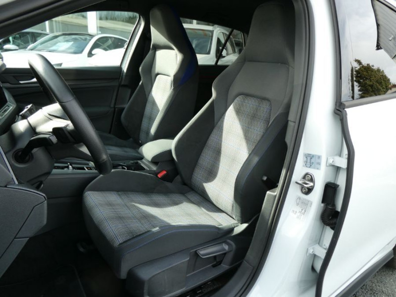 Photo 4 de l'offre de VOLKSWAGEN GOLF VIII 1.4 HYBRID 245 GTE Export JA18 GPS LED+ à 27450€ chez Mérignac auto
