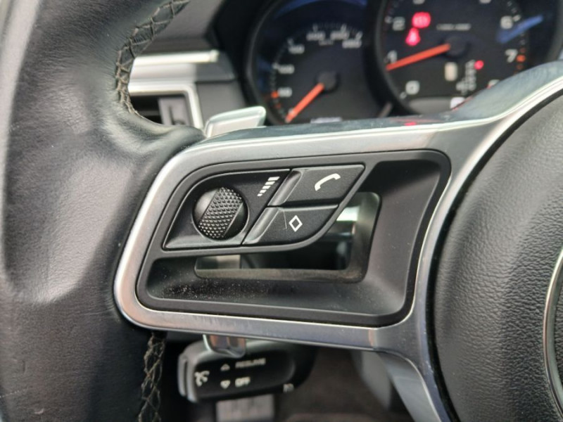 Photo 21 de l'offre de PORSCHE MACAN II 2.0 252 PDK TOE JA20 Camera Bose 1ère Main à 51450€ chez Mérignac auto