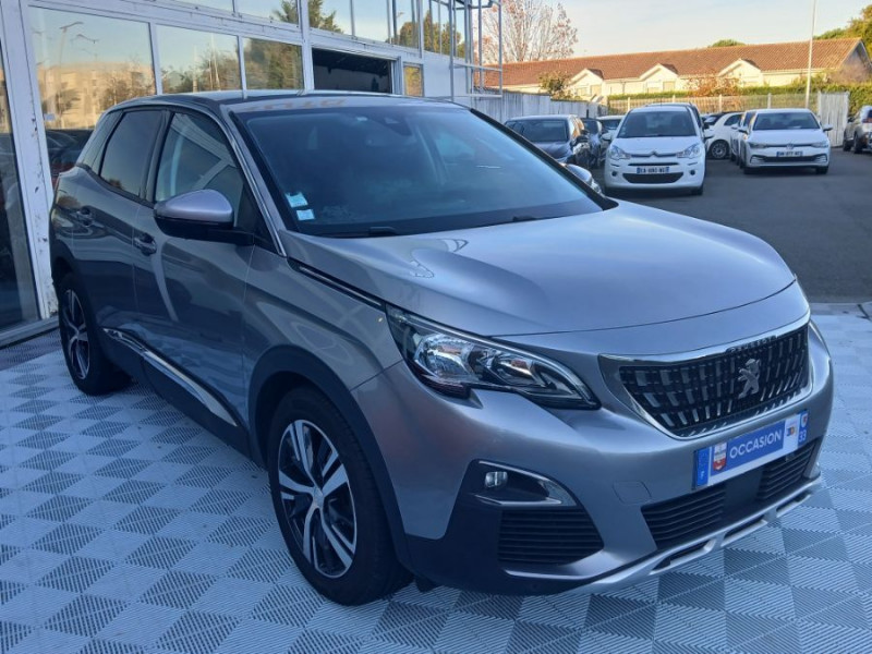 Photo 2 de l'offre de PEUGEOT 3008 II 1.5 BlueHDi 130 BVM6 ALLURE Camera ADML 1ère Main à 16450€ chez Mérignac auto