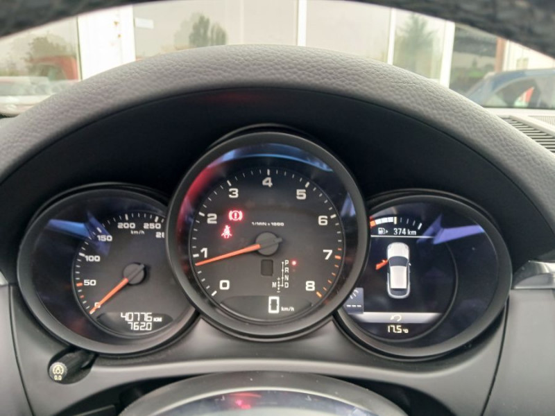 Photo 20 de l'offre de PORSCHE MACAN II 2.0 252 PDK TOE JA20 Camera Bose 1ère Main à 51450€ chez Mérignac auto
