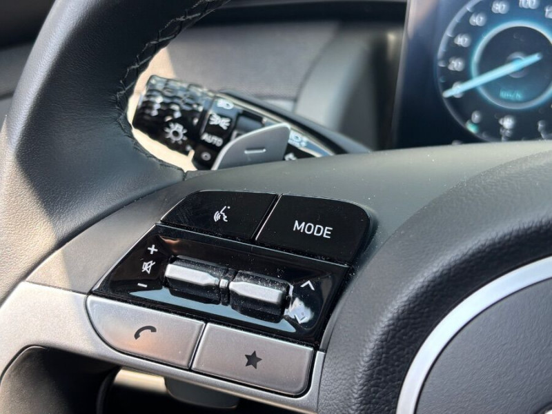 Photo 29 de l'offre de HYUNDAI TUCSON IV 1.6 CRDI 136 DCT-7 HYBRID 48V 2WD GPS BVA avec Boutons à 27980€ chez Mérignac auto