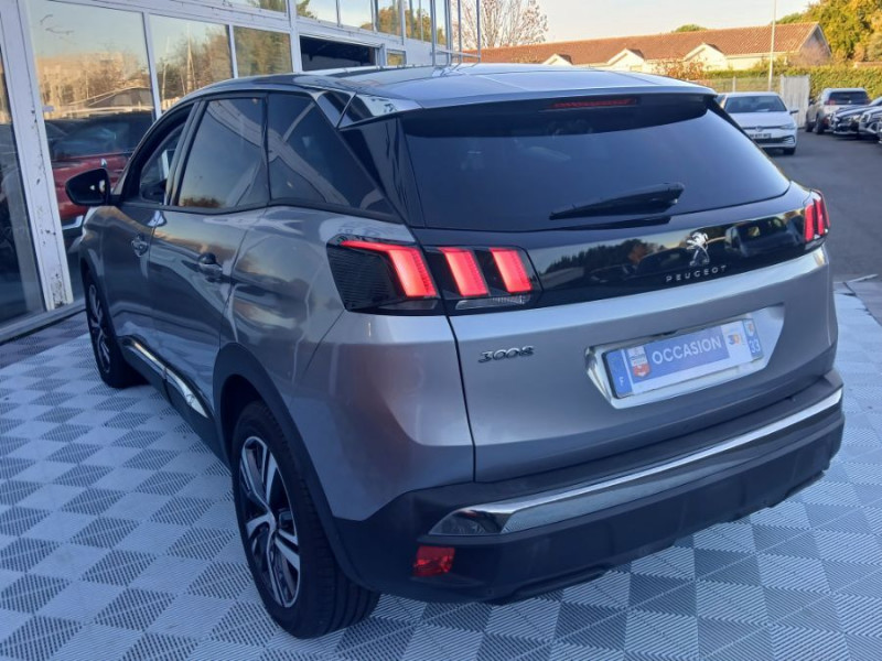 Photo 10 de l'offre de PEUGEOT 3008 II 1.5 BlueHDi 130 BVM6 ALLURE Camera ADML 1ère Main à 16450€ chez Mérignac auto