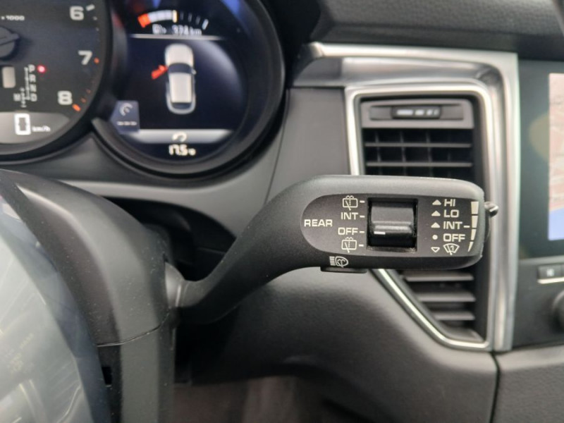 Photo 24 de l'offre de PORSCHE MACAN II 2.0 252 PDK TOE JA20 Camera Bose 1ère Main à 51450€ chez Mérignac auto