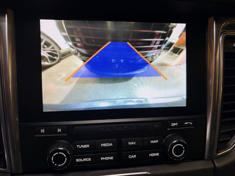 Photo 18 de l'offre de PORSCHE MACAN II 2.0 252 PDK TOE JA20 Camera Bose 1ère Main à 51450€ chez Mérignac auto