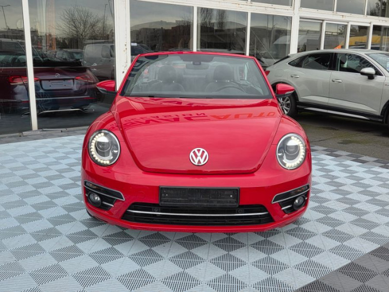 Photo 11 de l'offre de VOLKSWAGEN COCCINELLE CABRIOLET 1.2 TSI 105 BVM6 SOUND GPS Xénon SC JA17 Carnet à 19950€ chez Mérignac auto