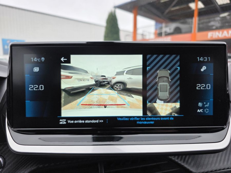 Photo 9 de l'offre de PEUGEOT 2008 II 1.5 BlueHDi 130 EAT8 ALLURE PACK Cockpit 3D Attel. à 20450€ chez Mérignac auto