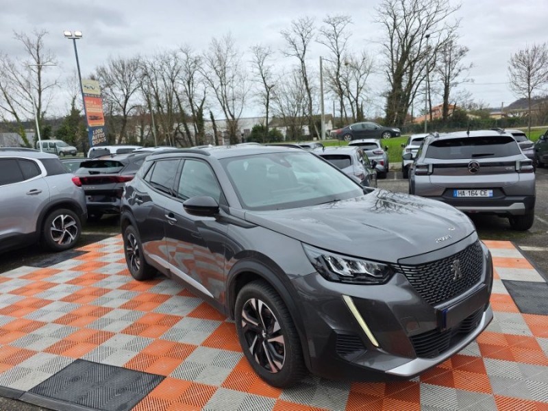 Photo 2 de l'offre de PEUGEOT 2008 II 1.5 BlueHDi 130 EAT8 ALLURE PACK Cockpit 3D Attel. à 20450€ chez Mérignac auto