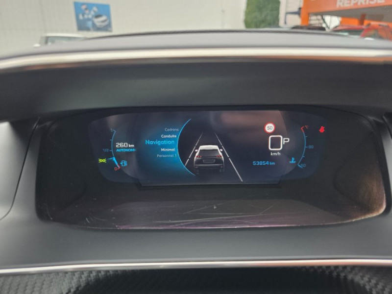 Photo 26 de l'offre de PEUGEOT 2008 II 1.5 BlueHDi 130 EAT8 ALLURE PACK Cockpit 3D Attel. à 20450€ chez Mérignac auto