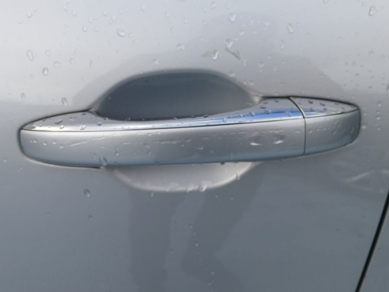 Photo 13 de l'offre de RENAULT GRAND SCENIC IV 1.6 DCI 130 BVM6 INTENS TOIT Pano 7PL Suivi. à 17490€ chez Mérignac auto