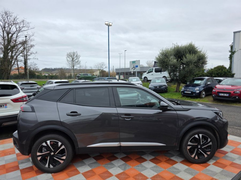 Photo 12 de l'offre de PEUGEOT 2008 II 1.5 BlueHDi 130 EAT8 ALLURE PACK Cockpit 3D Attel. à 20450€ chez Mérignac auto
