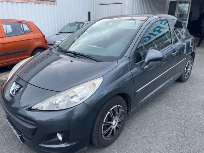 Peugeot 207 SOCIETE 1.4 HDI 68 SOCIETE 2Places Ph.2 CLIM Attel. Distri Neuve DIESEL GRIS MÉTAL FONCÉ Occasion à vendre
